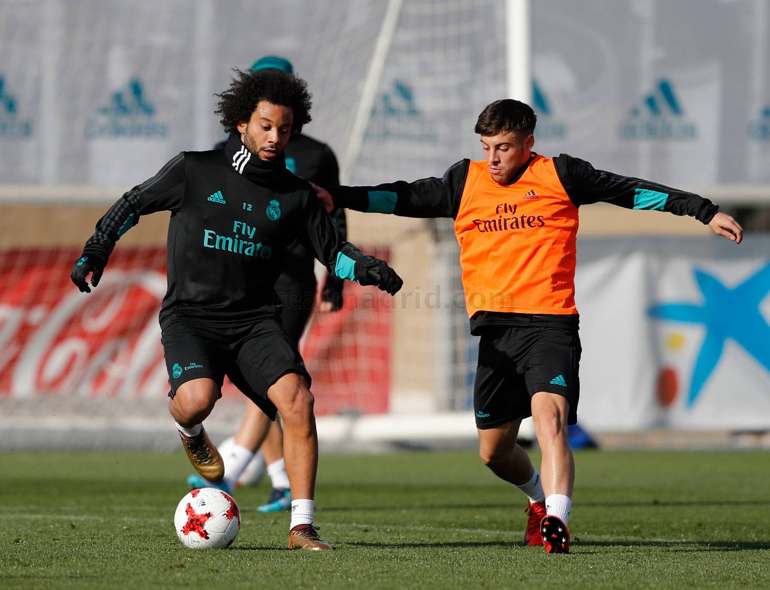 艾跃进三个不解之谜