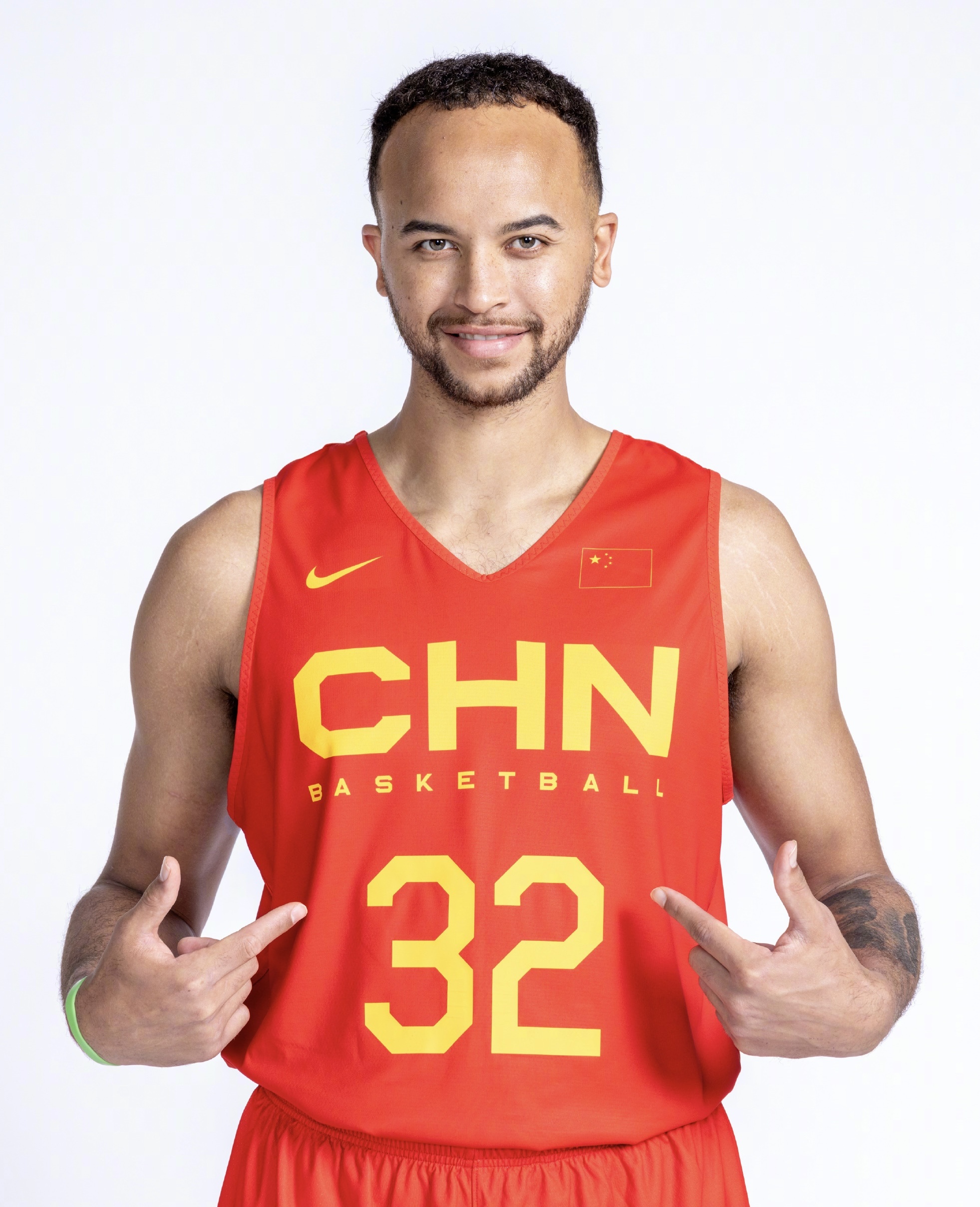 九游体育直播官网 -赛前CBA常规赛传出新动向；印第安纳步行者官宣签约；管理层表态：信心回归；纪律约束更严格的简单介绍